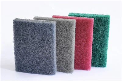 Taft de récurage abrasif non tissé